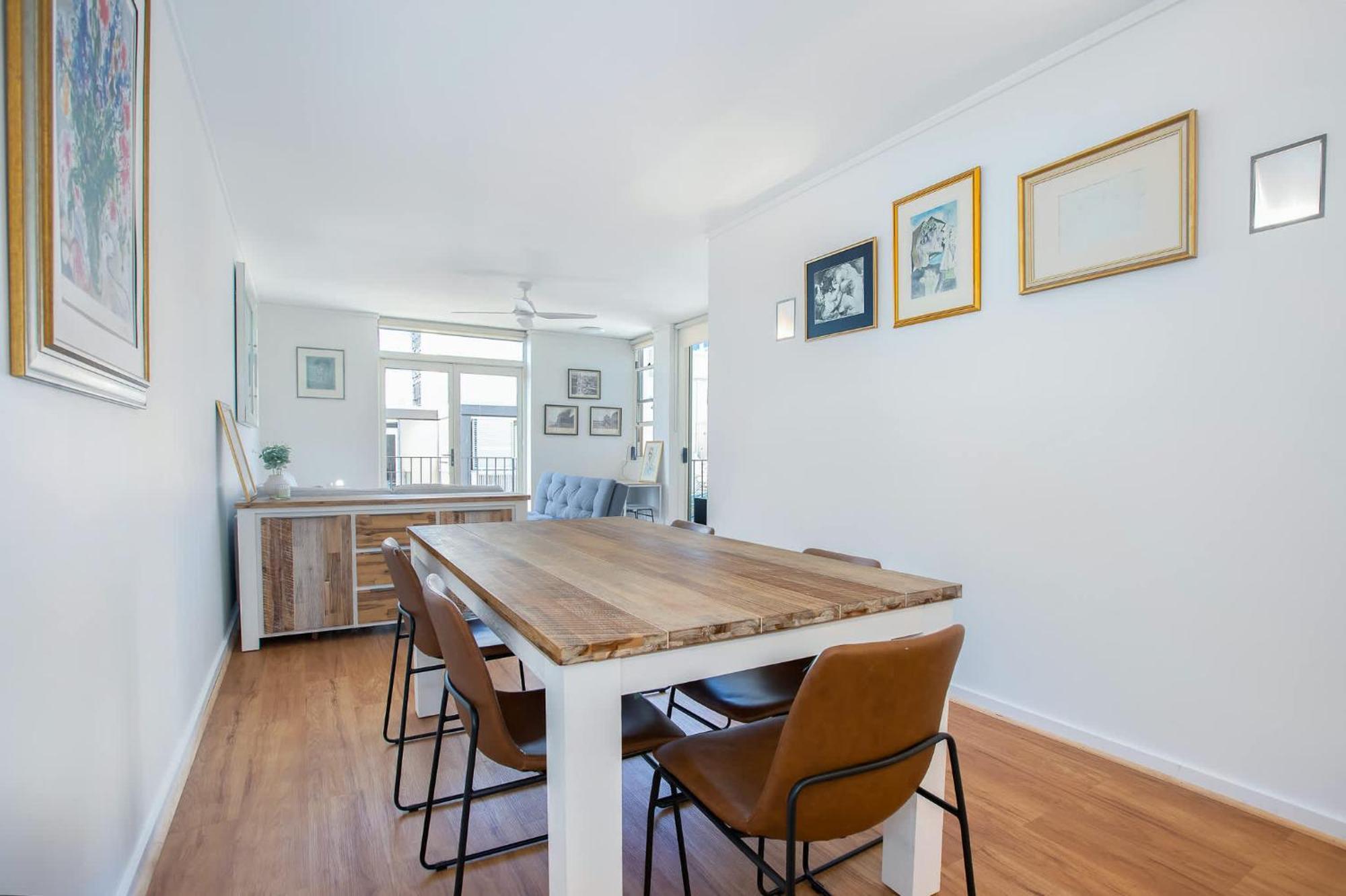 Convenient Bondi - View And Parking Apartment Sydney